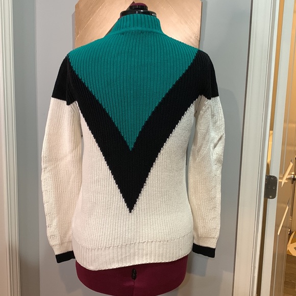 Vici MATTERHORN KNIT SWEATER size small - Picture 6 of 8